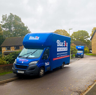 Buying and Selling at the Same Time guide by BlueSky Removals