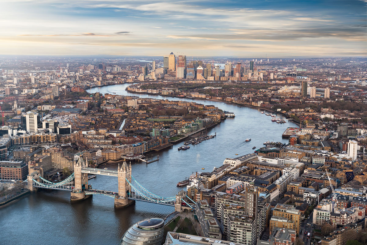 Moving to London: A Complete Relocation Guide guide by BlueSky Removals